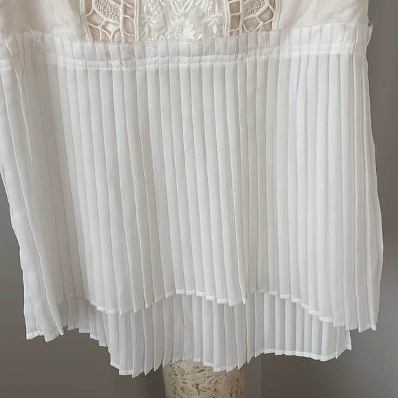 American Eagle Outfitters Embroidered and Pleated Top - Picture 4 of 8